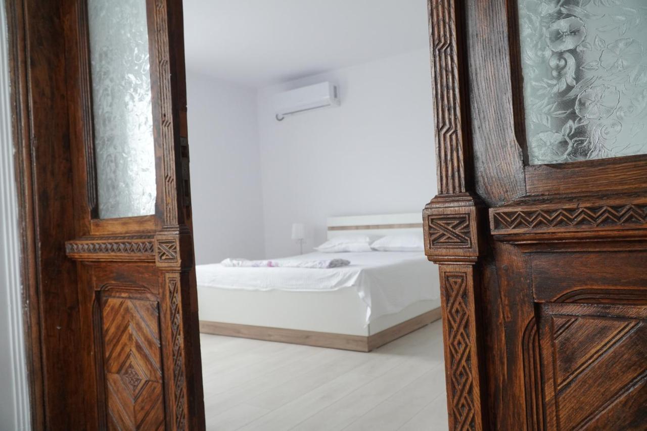 Vila Exclusive Târgu Jiu Εξωτερικό φωτογραφία